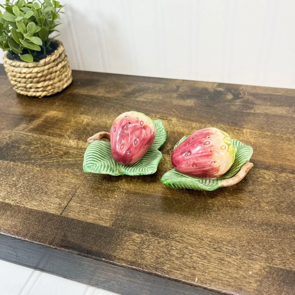 Vintage Strawberry Salt and Pepper Shakers  - Fitz‎ & Floyd Strawberries